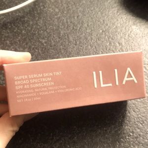 ILIA super serum skin tint with spf 40 ORA